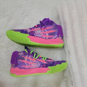 The product is a pair of PUMA MB.03 Toxic sneakers in size 5.5 UK (used)